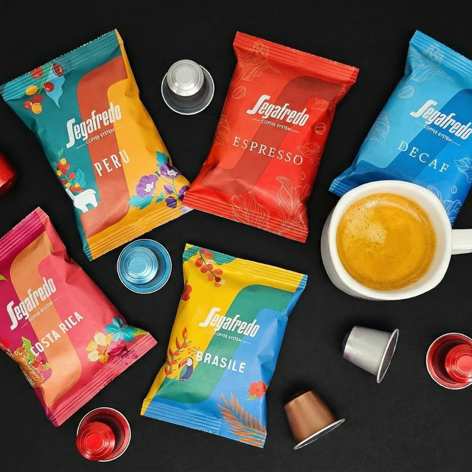 Moodbild von oben kompatible Kaffeekapseln und Segafredo Coffee System